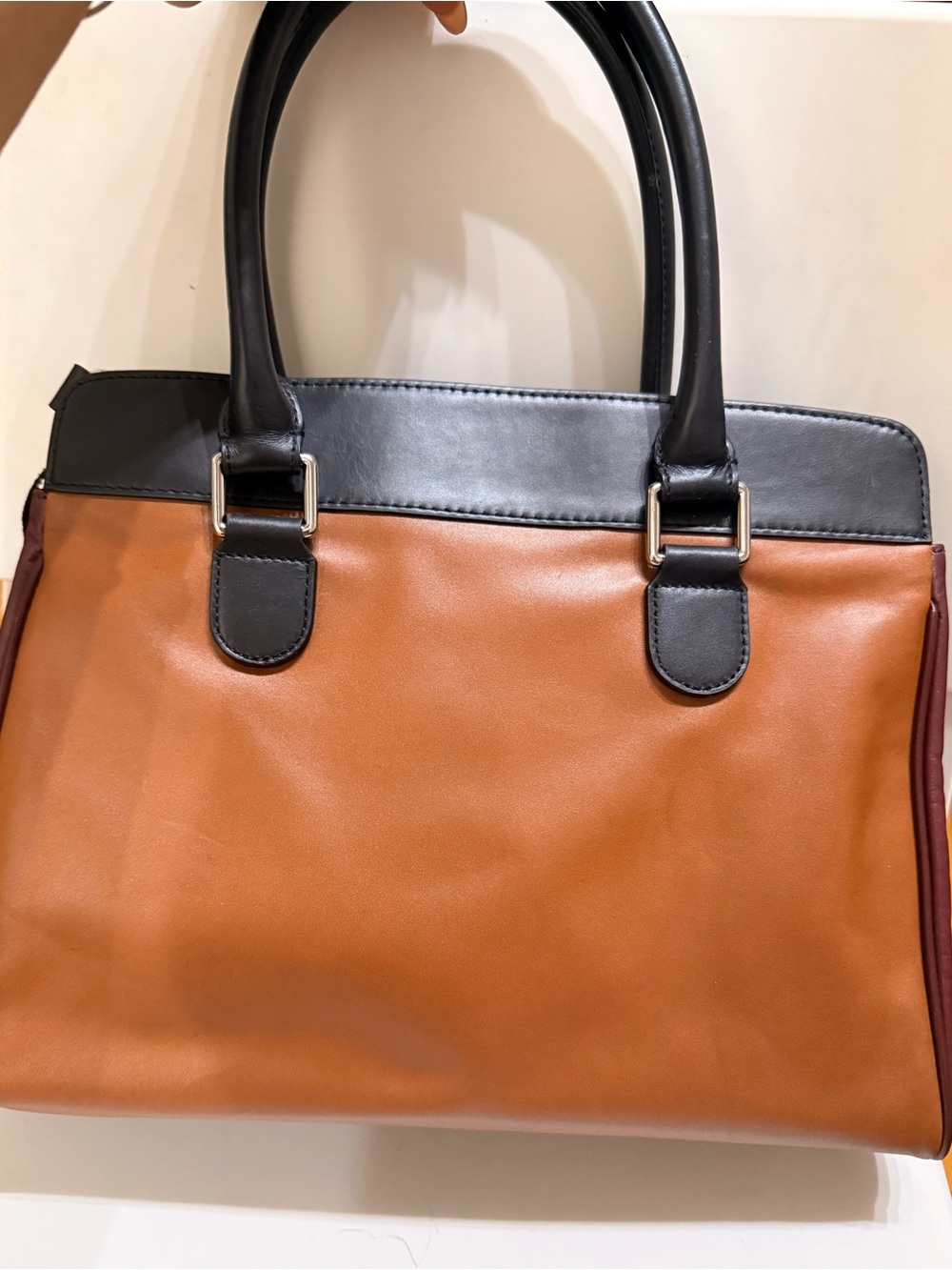 Charles Jourdan Black and Brown Leather Shoulder Bag - Picture 6 of 7